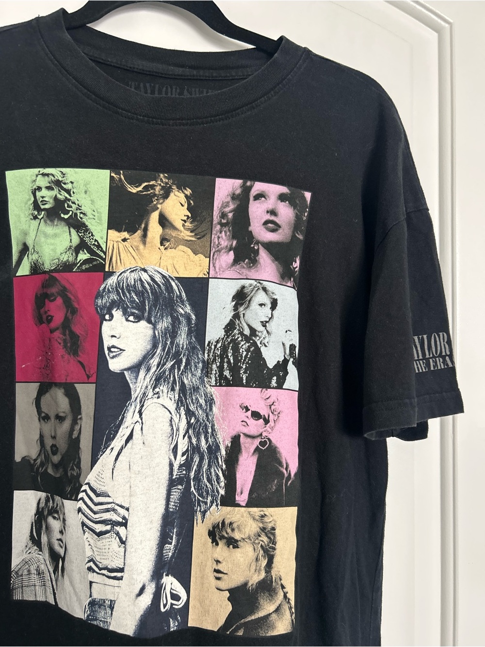 Taylor Swift 'The Eras Tour' Black Print TShirt Size Small Swiftie Cozy merch - Picture 7 of 10